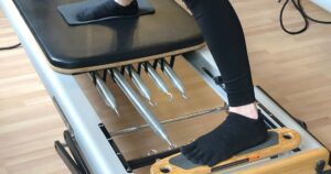 Reformer pilates uddannelsen afholdes i Silkeborg - hør hvad tidligere deltagere fortæller